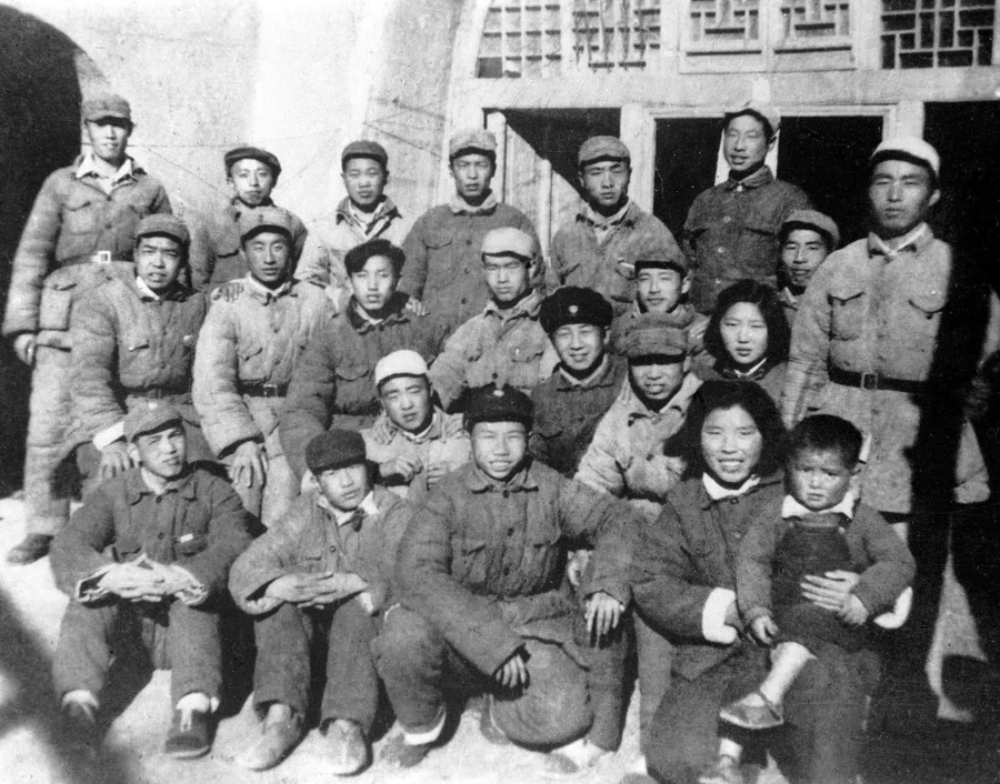 学习进行时｜习近平总书记关心致敬老党员的故事