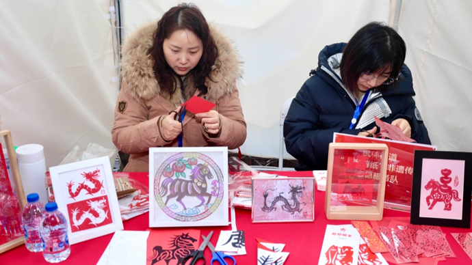 看皮影、品腊八粥、打卡《原神》人物，徐汇新春国风季让年味“潮”起来