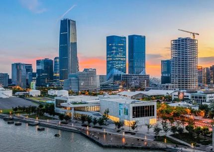 抢占先机 竞速抢跑 徐汇区长学习会学习“生成式人工智能发展趋势”